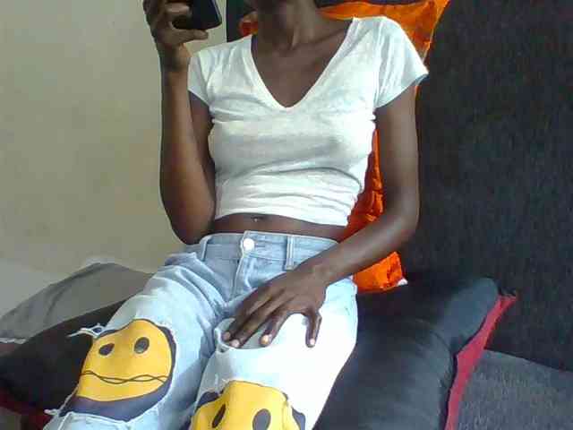 Sky_Sophia webcam