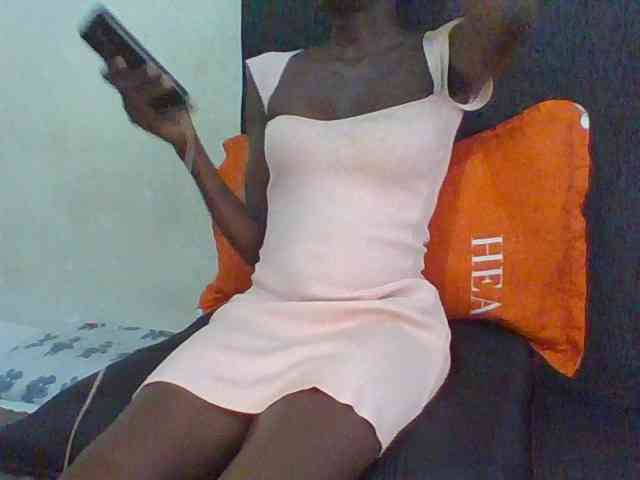 Sky_Sophia webcam