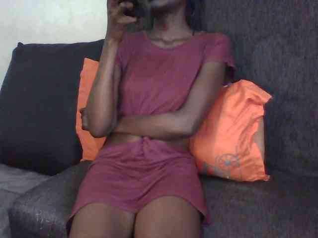 Sky_Sophia webcam