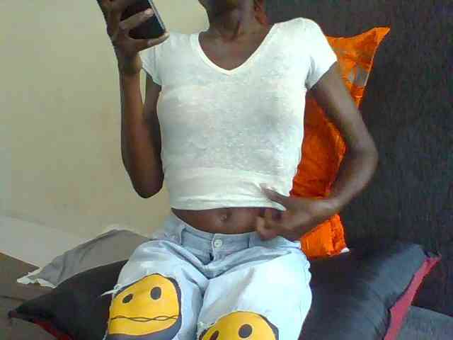 Sky_Sophia webcam