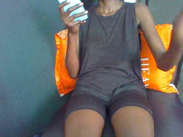Sky_Sophia webcam