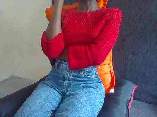 Sky_Sophia webcam