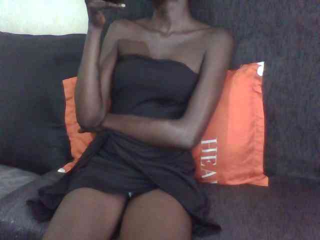 Sky_Sophia webcam