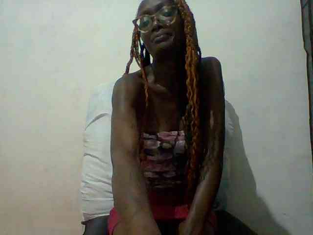Sky_Sophia webcam