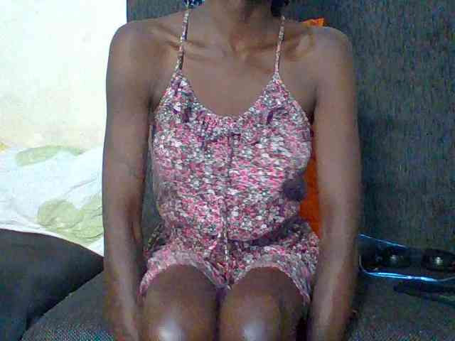Sky_Sophia webcam