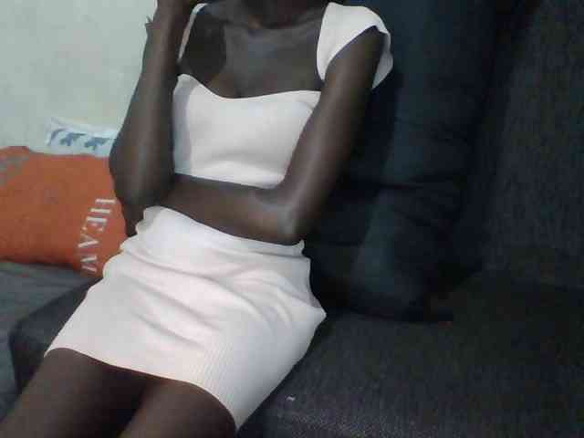 Sky_Sophia webcam