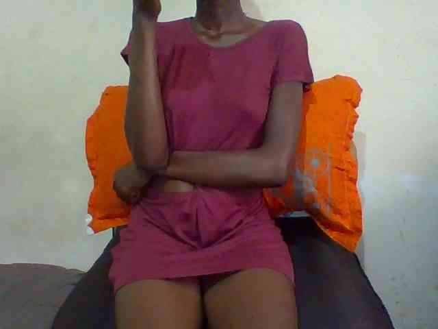 Sky_Sophia webcam