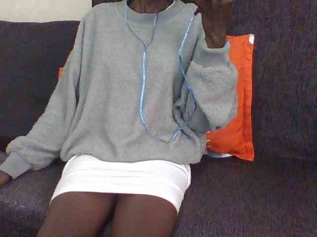 Sky_Sophia webcam