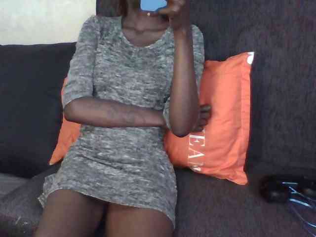 Sky_Sophia webcam