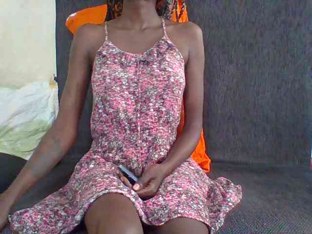 Sky_Sophia webcam