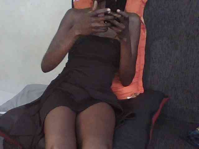 Sky_Sophia webcam