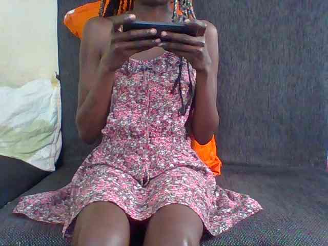 Sky_Sophia webcam