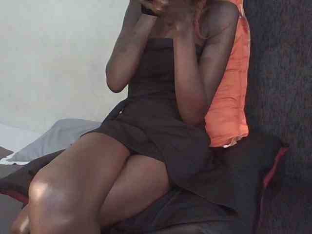 Sky_Sophia webcam