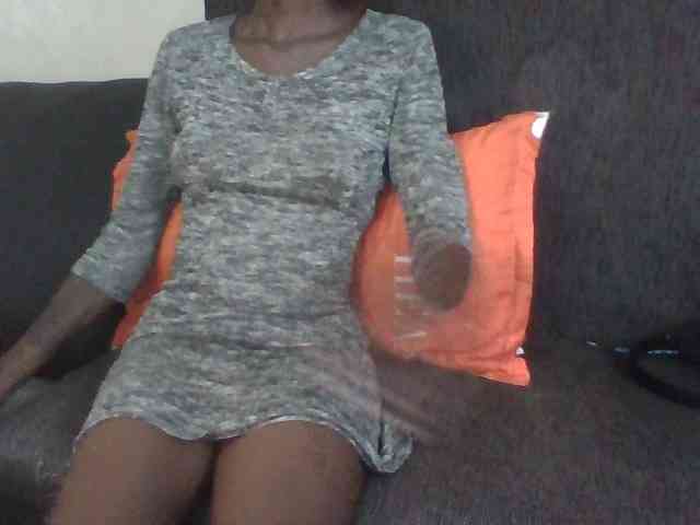 Sky_Sophia webcam