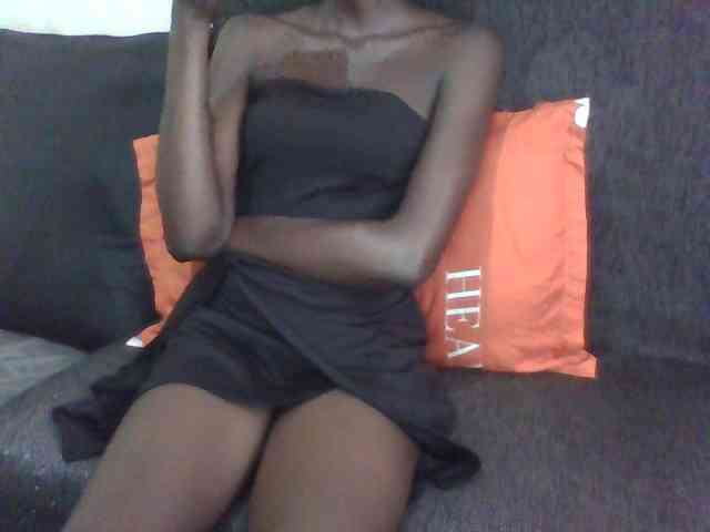 Sky_Sophia webcam