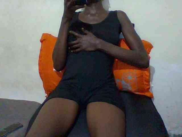 Sky_Sophia webcam