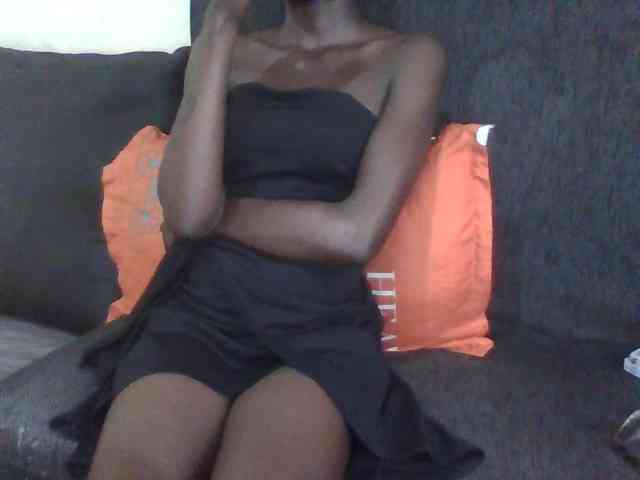 Sky_Sophia webcam