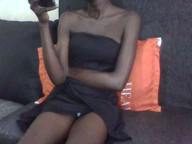 Sky_Sophia webcam