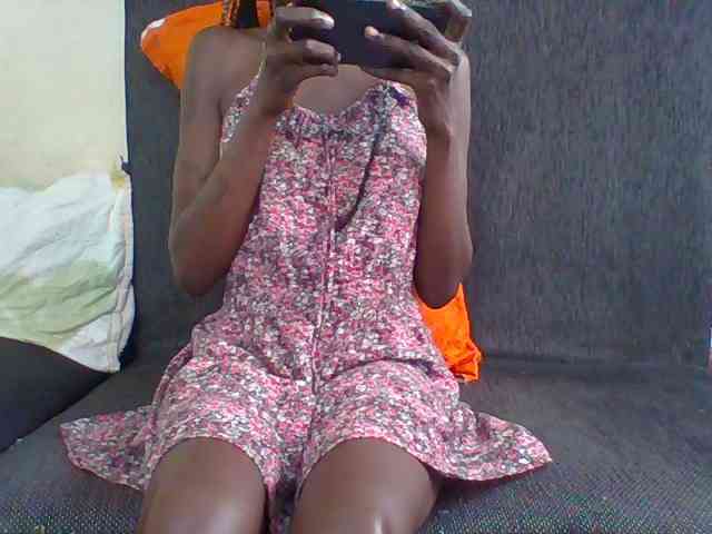 Sky_Sophia webcam