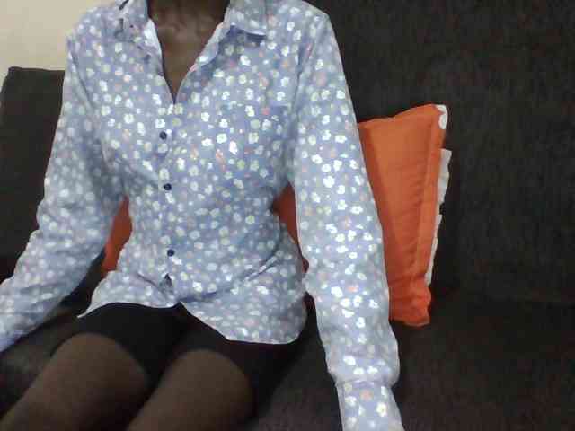 Sky_Sophia webcam