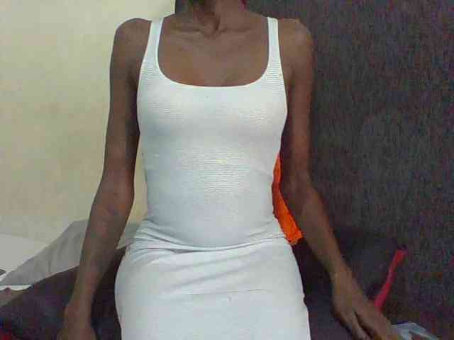 Sky_Sophia webcam