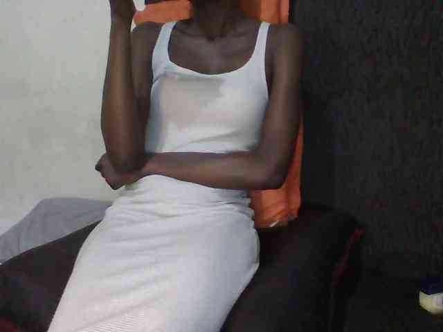 Sky_Sophia webcam