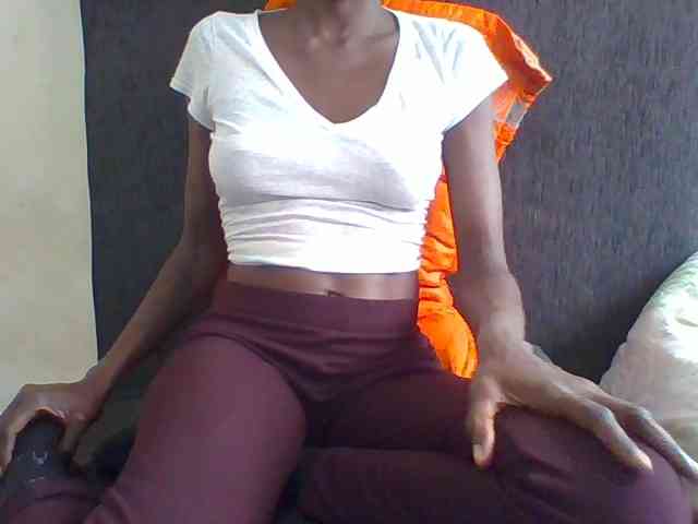 Sky_Sophia webcam
