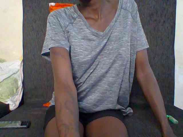 Sky_Sophia webcam