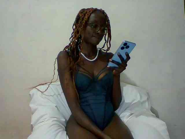 Sky_Sophia webcam