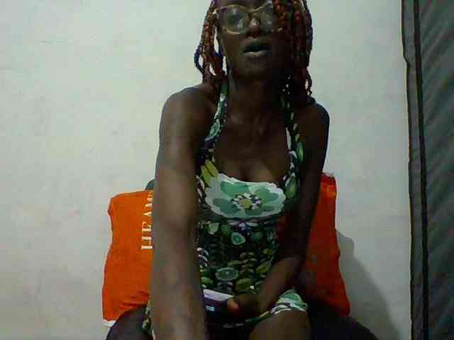 Sky_Sophia webcam