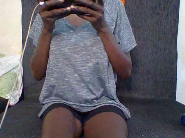 Sky_Sophia webcam