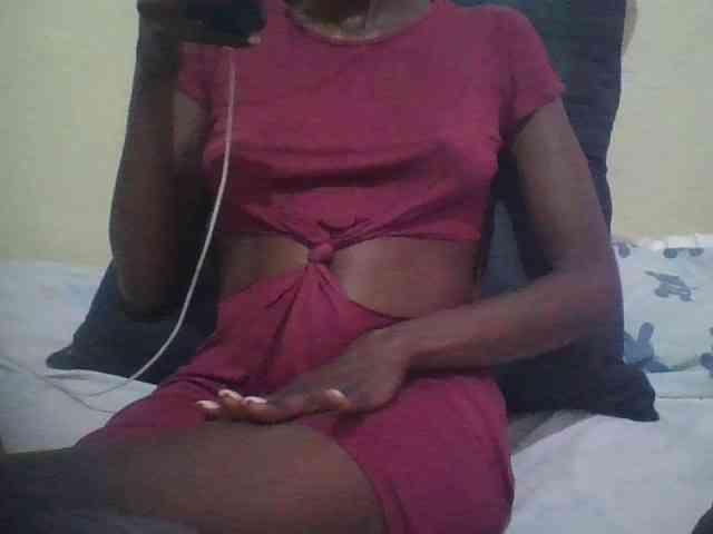 Sky_Sophia webcam