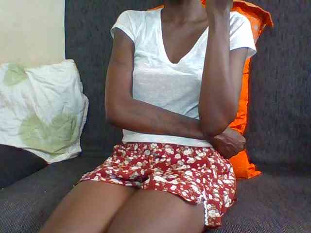 Sky_Sophia webcam
