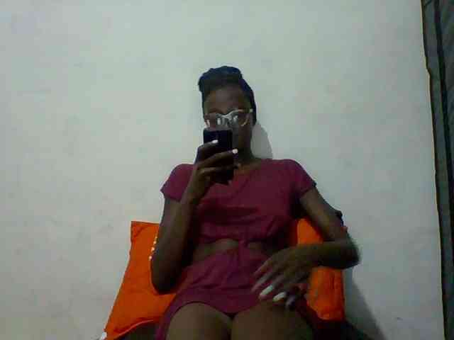 Sky_Sophia webcam