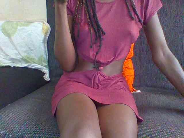 Sky_Sophia webcam