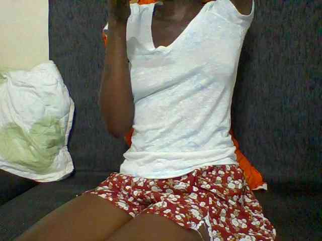 Sky_Sophia webcam