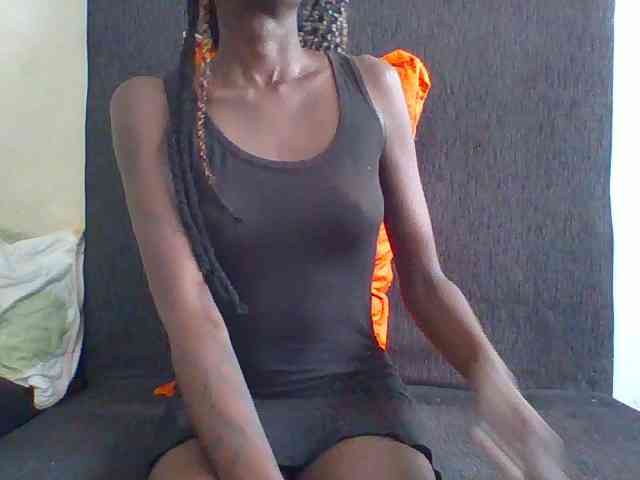 Sky_Sophia webcam
