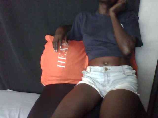 Sky_Sophia webcam