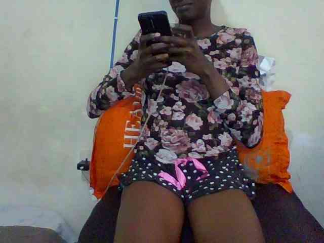 Sky_Sophia webcam