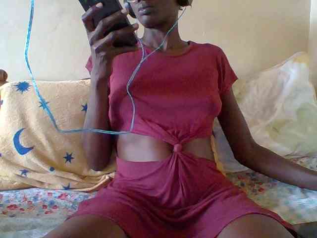 Sky_Sophia webcam