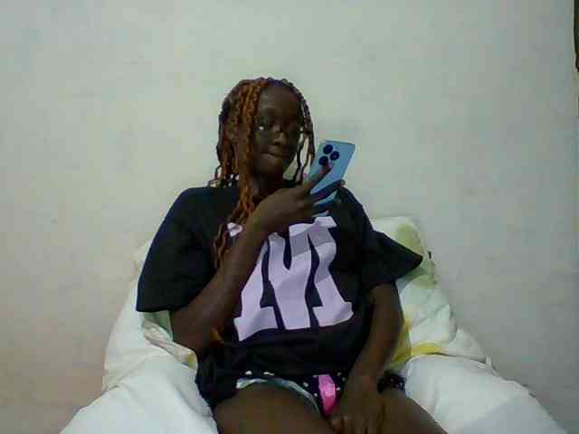 Sky_Sophia webcam
