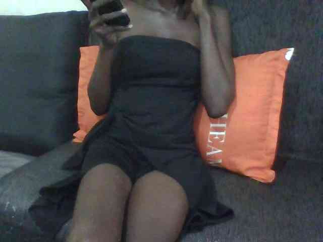 Sky_Sophia webcam