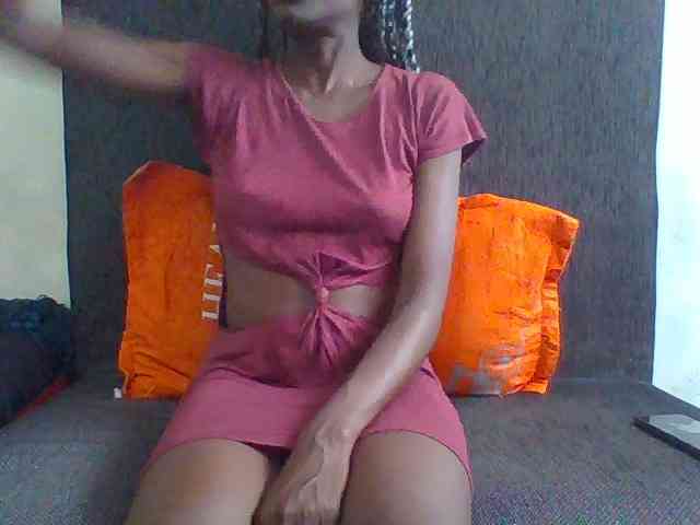 Sky_Sophia webcam