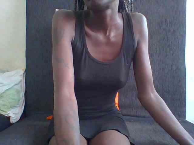 Sky_Sophia webcam