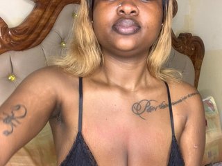 Bustychichi Porn Show