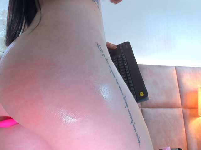 GabbieBenson live cam on BongaCams