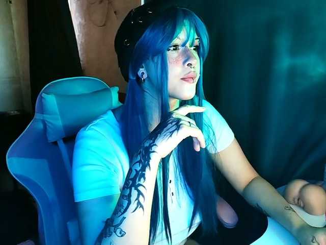 Harakassi live cam on BongaCams