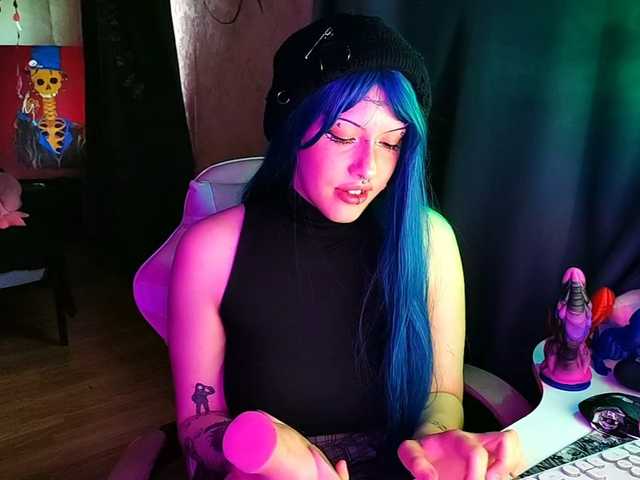 Harakassi live cam on BongaCams