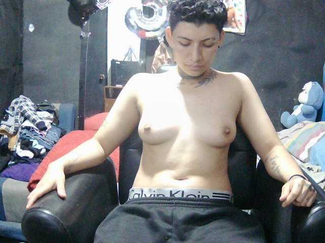 tombysex live cam on BongaCams