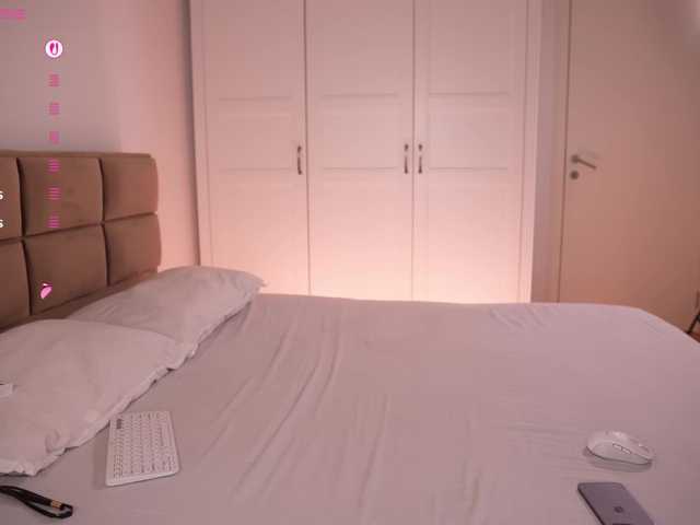 Kadriaa live cam on BongaCams